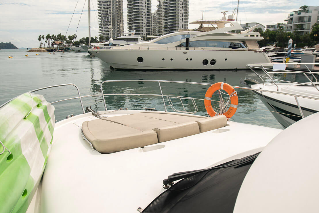 luxury yacht rental singapore